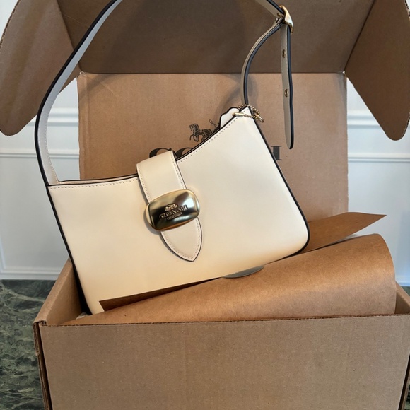 Coach Eliza Bag - Picture 4 of 14